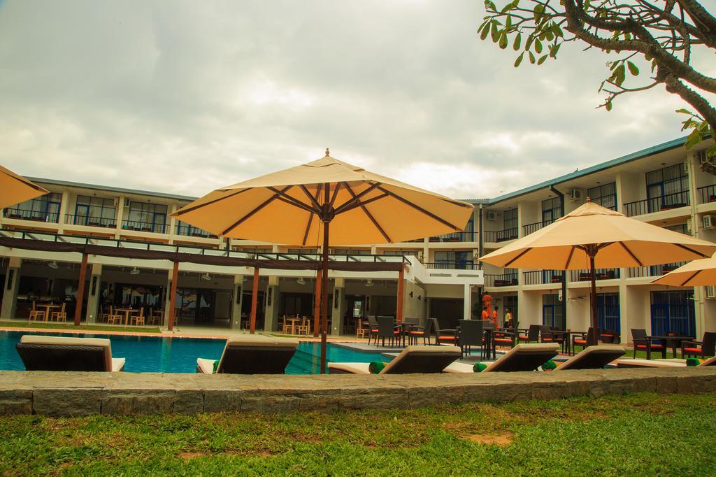 Camelot Beach Hotel Negombo Luaran gambar