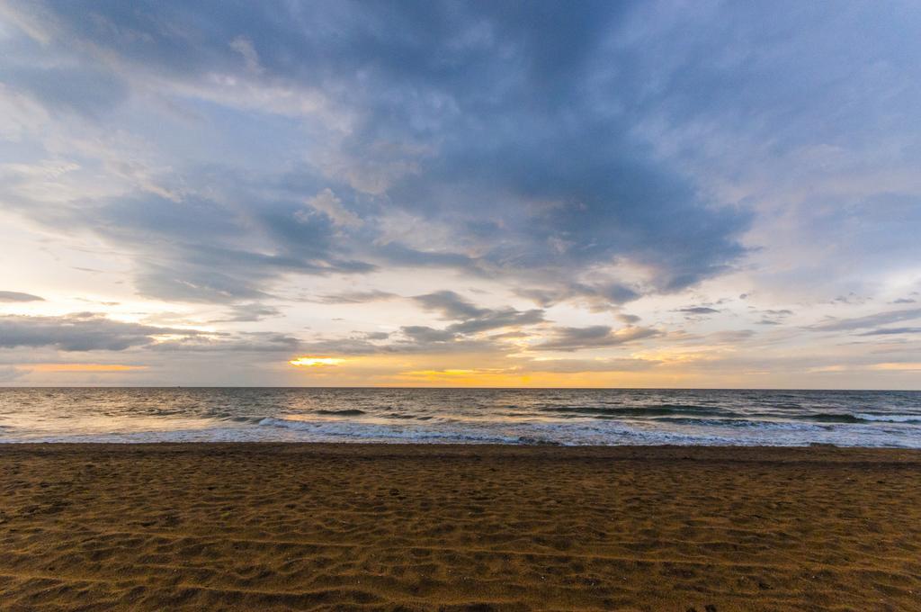 Camelot Beach Hotel Negombo Luaran gambar